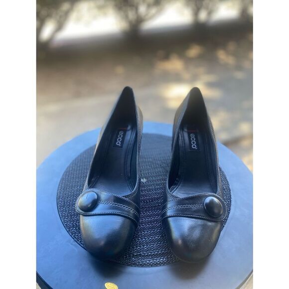 Ecco Women’s Black heels Sz 40 EUR- 10 US - Picture 3 of 8